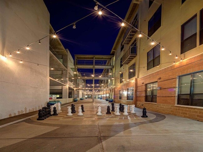 Photo - La Frontera Square