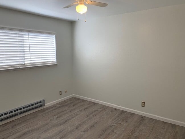 Photo - Bright Updated 2 Bedroom 1 Bath Mountain View End-Unit Condo Unit 24
