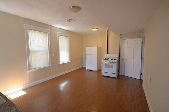 Photo - 279 Broadway Unit 2F