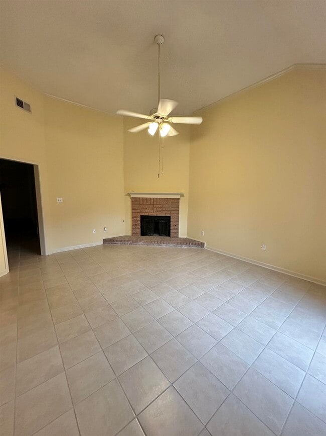 Photo - 596 W Ashley Glen Cir