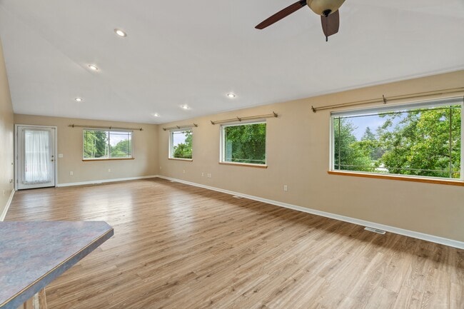 Photo - 502 E Ferndale Ave