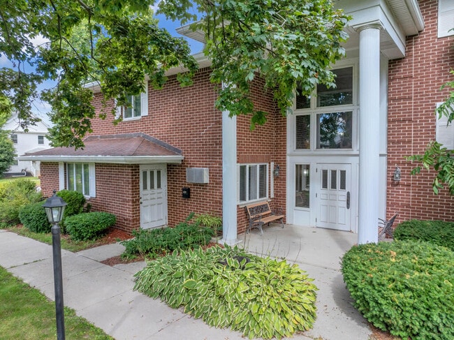 Photo - 615 Michigan Ave