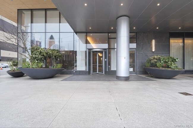 Building Photo - 460 W 42nd St Unit 57G