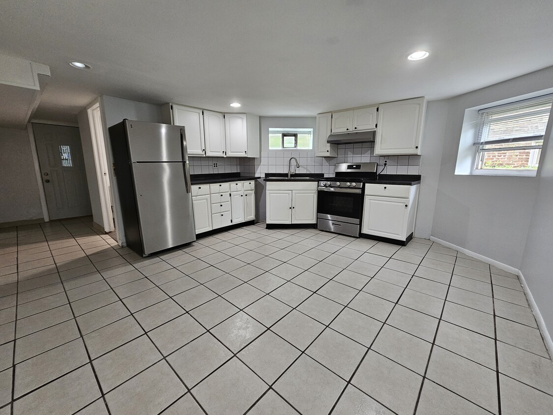 Photo - 2441 N Tripp Ave (Chicago, IL)