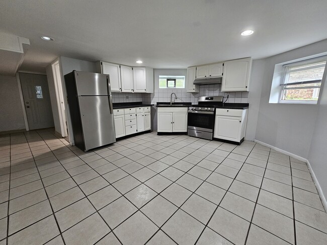Photo - 2441 N Tripp Ave Apartments Unit B