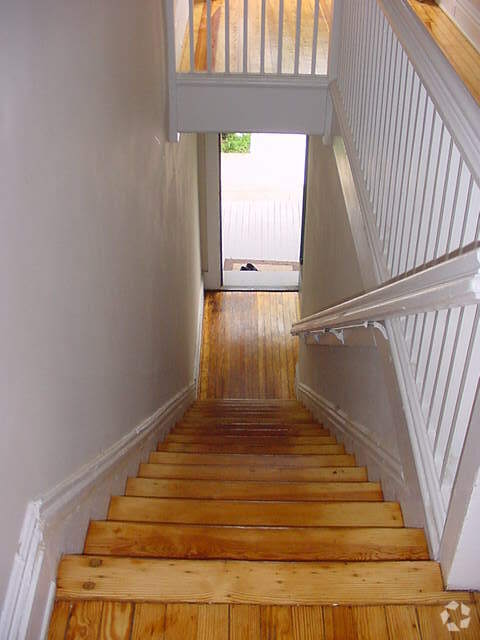 Building Photo - 6 N Mulberry St Unit 6-2 N. Mulberry Street Rental