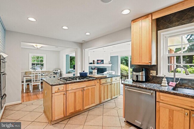 Photo - 8633 Janet Ln