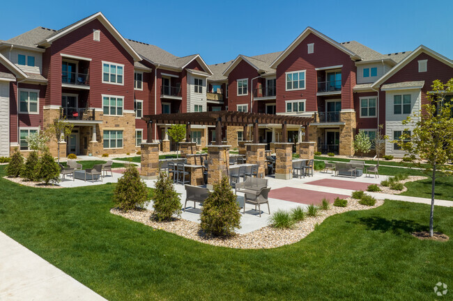 Building Photo - Autumn Lake Apartments