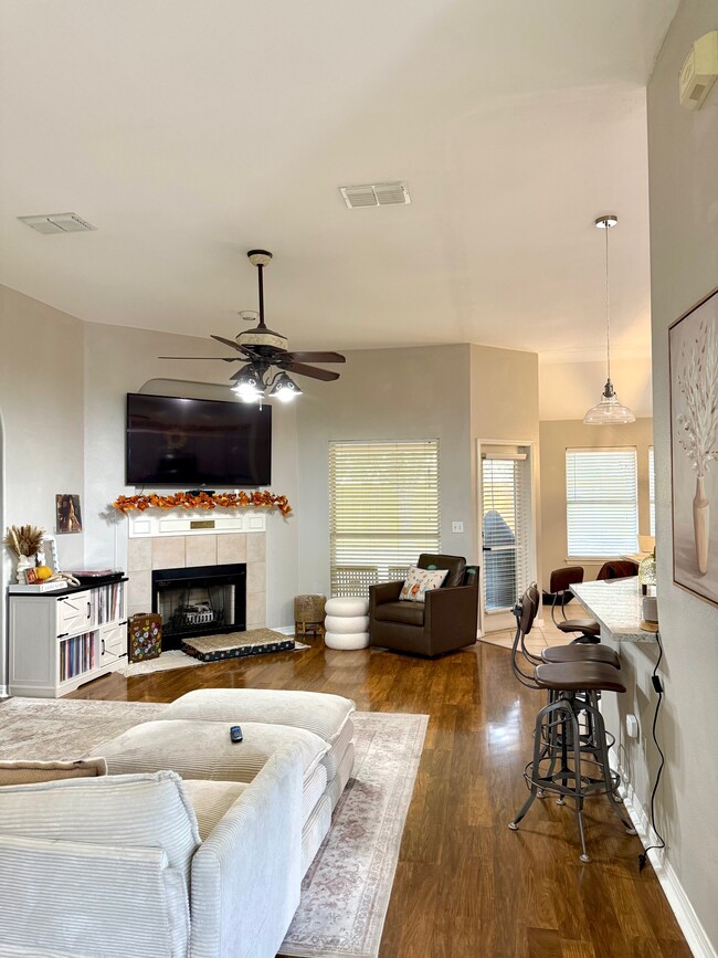 Photo - 1353 Pecan Ridge