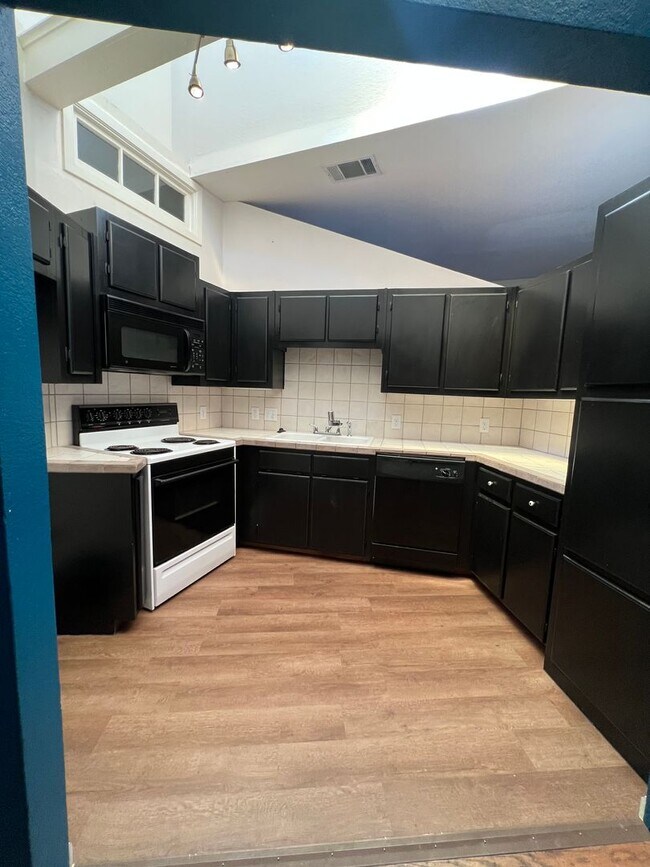 207 N Elm St Apartamento Unidad 303 Denton, TX