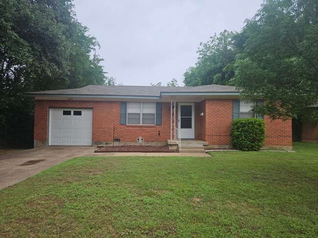 Building Photo - Cozy 2 bedroom 1 bathroom house with 1 car garage in North Richland Hills
