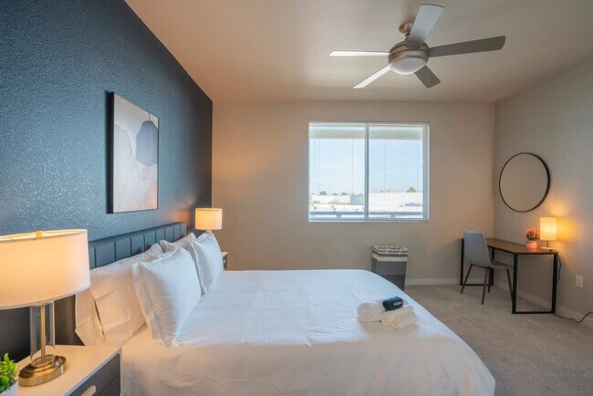 Photo - 1890 S Country Club Way Unidad ID1263033P