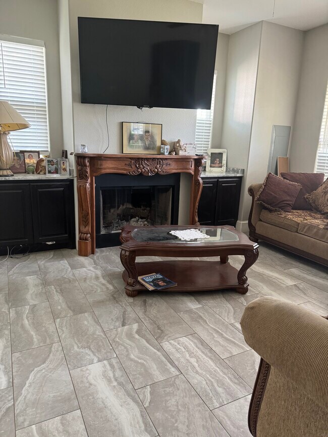 Photo - 2535 Marburg St