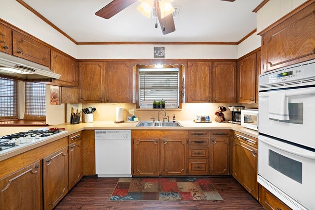 Photo - 4912 Goose Creek Dr