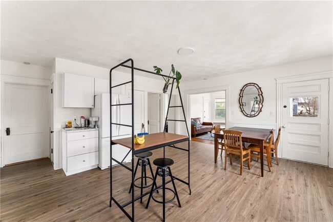 Photo - 19 Vale St Unit 3