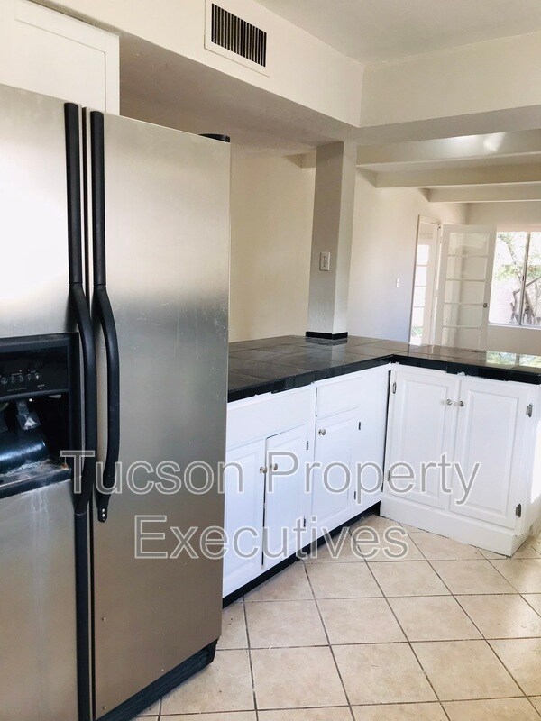 Photo - 7742 E Tanque Verde Ln