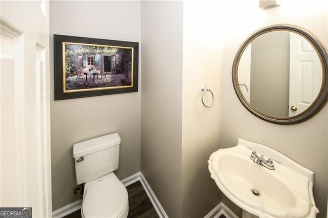 Photo - 121 Stoneforest Dr