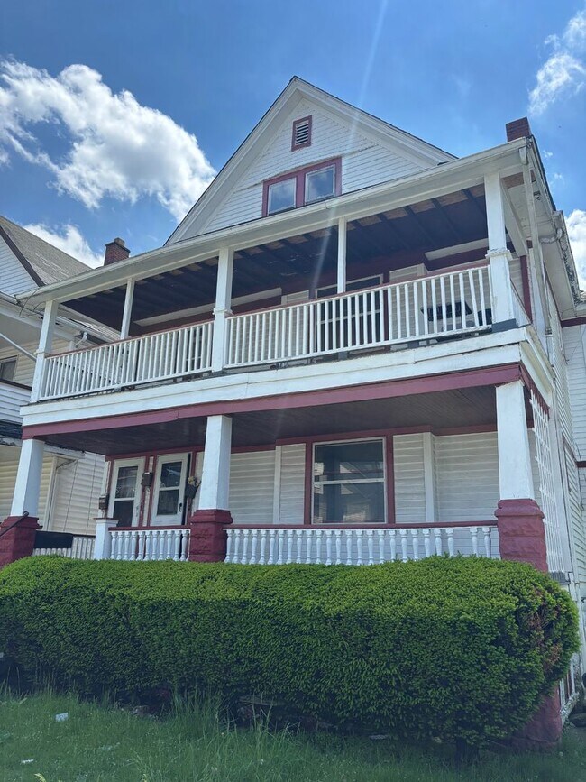 Photo - 1750 Alcoy Rd Unit 1