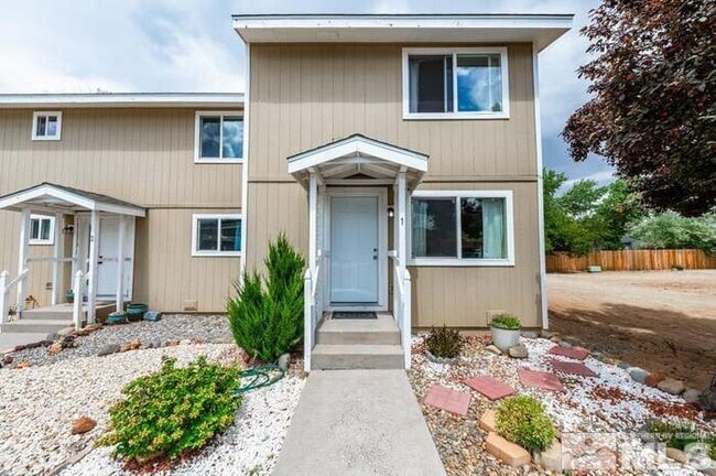 Building Photo - 1265 Redwood Cir Rental