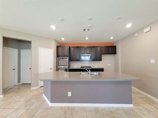 14202 Persimmon Woods Dr