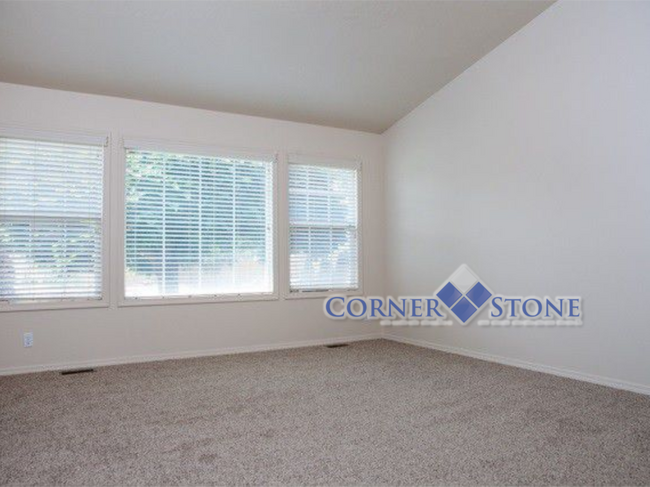 12128 W Emerson Dr