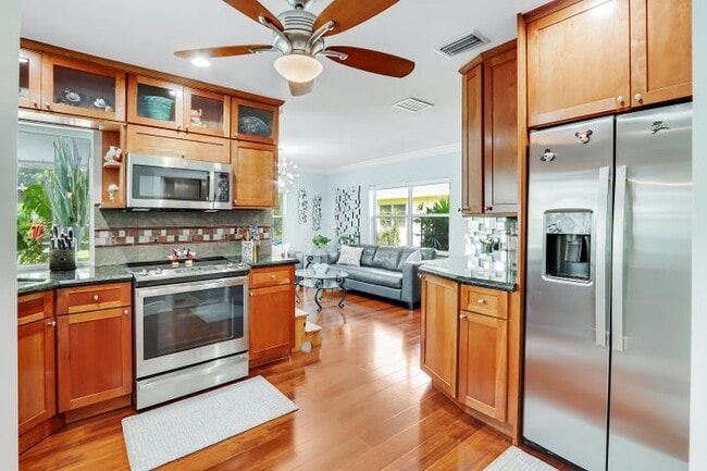Photo - 22053 Flanders Ct