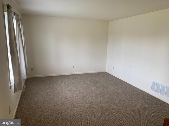 Photo - 207 N Linden Ave