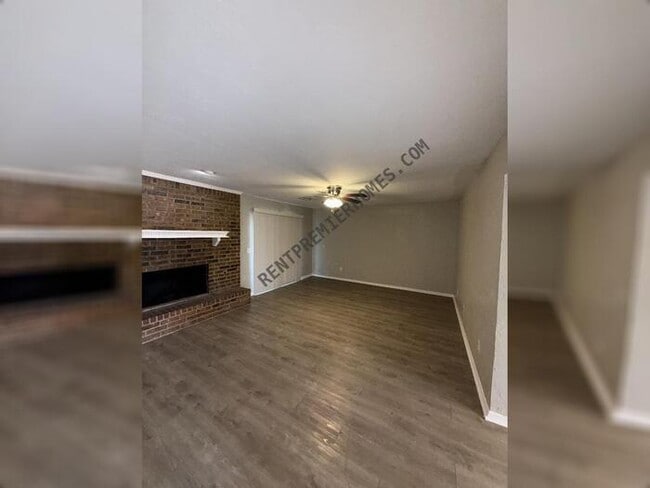 Photo - 10101 Carnie Cir