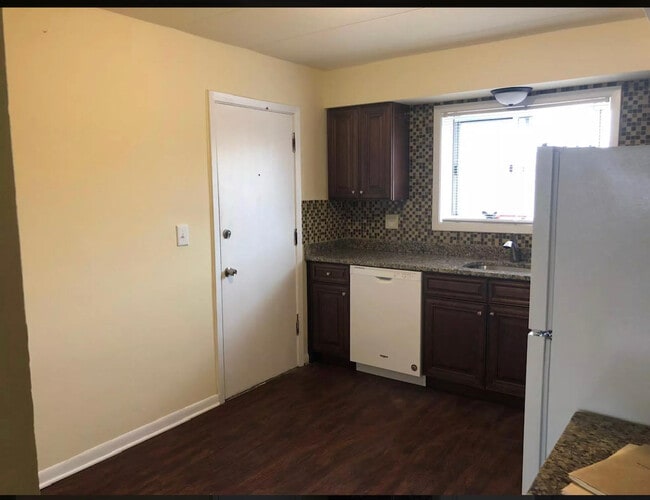 Photo - 1306 Carol St Unit TWO BEDROOMS