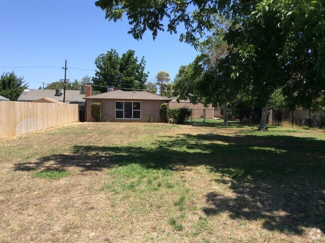 Building Photo - APPLY FOR THIS BEAUTIFUL HOME TODAY!