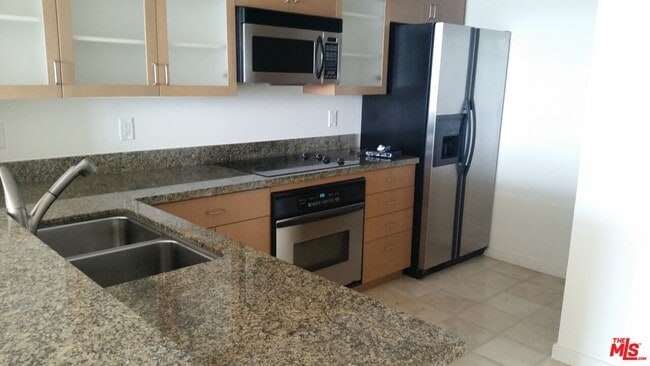 Photo - 13700 Marina Pointe Dr Unit 1219