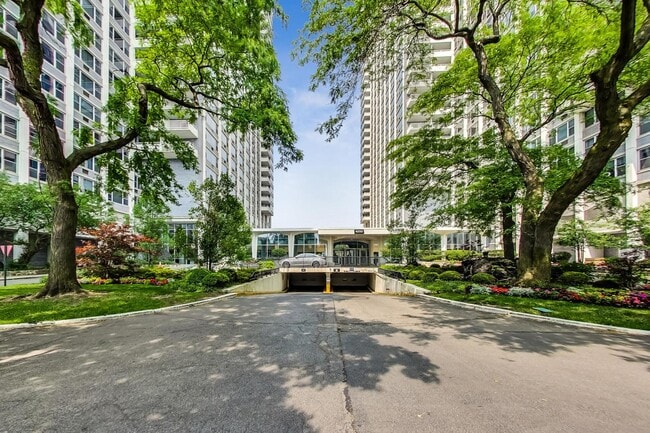 Photo - 4250 N Marine Dr Unit 1222
