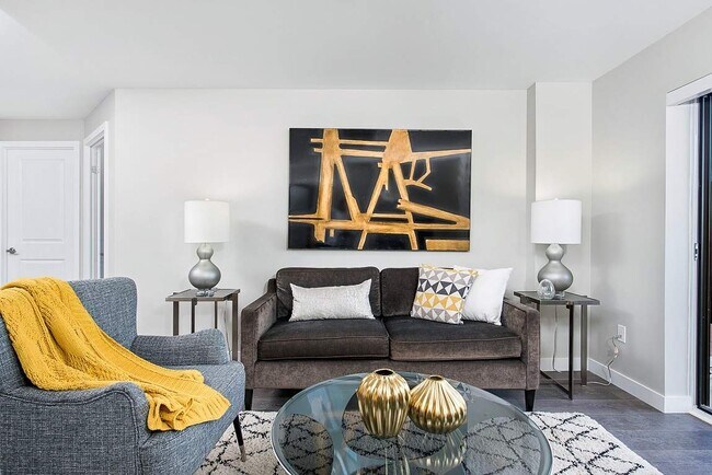 Photo - 220 Ira Needles Blvd