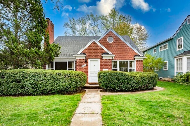 Photo - 1616 Morton Ave