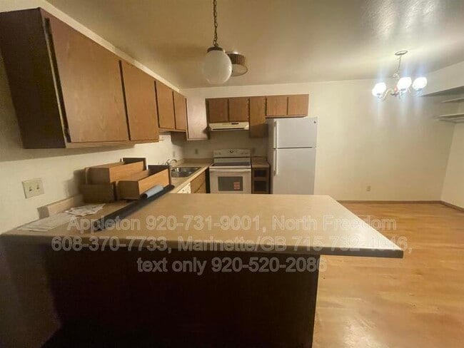Building Photo - 109 E Mitchell Ave Unit 15