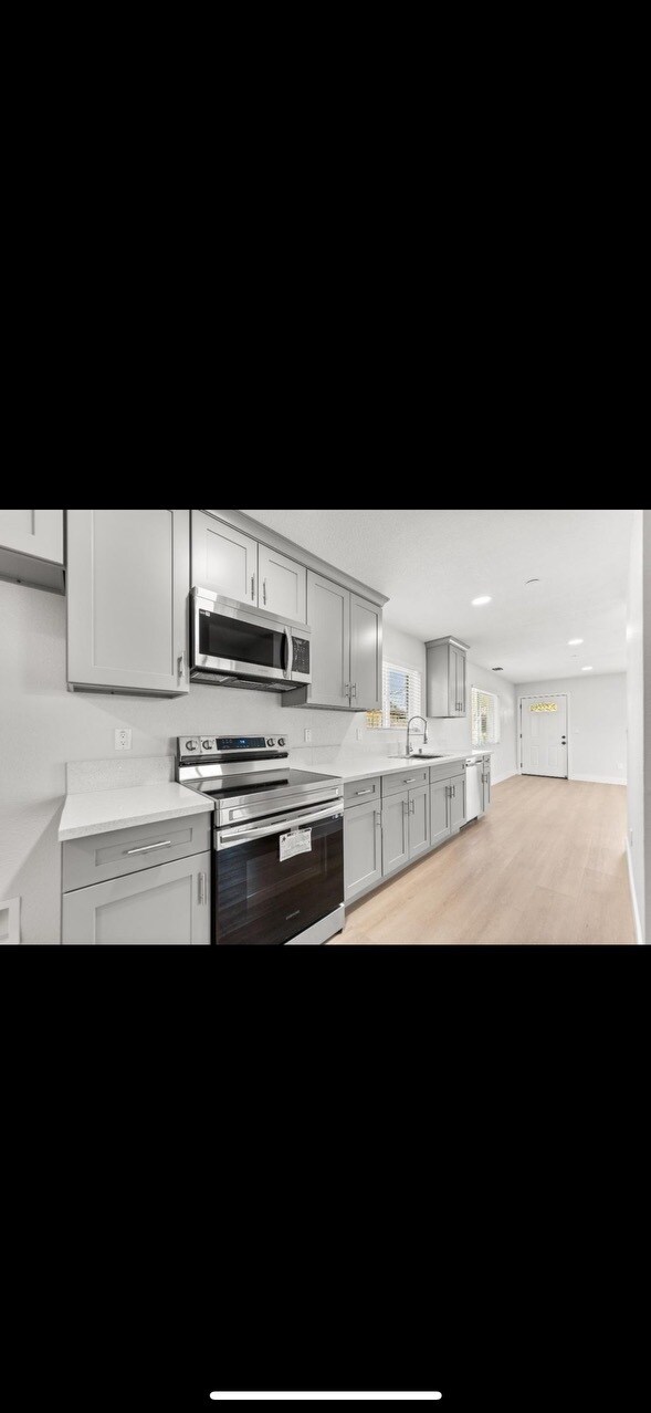 Photo - 1136 Grand Ave Unidad 2