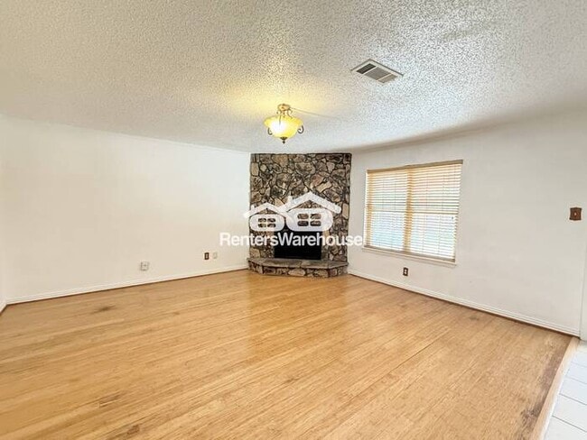 Photo - 3-Bedroom, 2-Bath Home on a Spacious Corne...