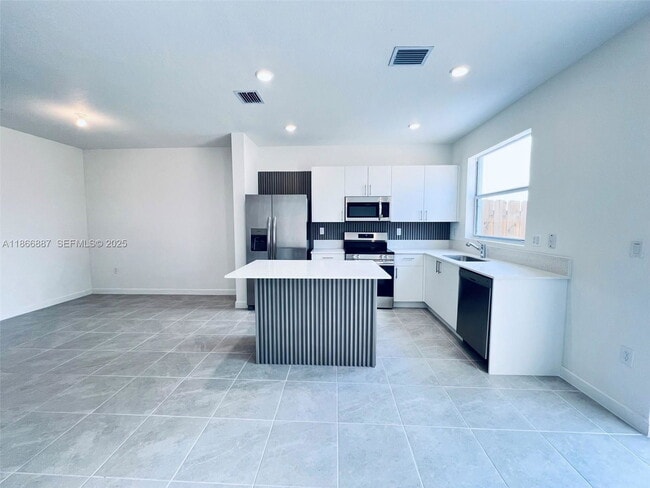 Photo - 17955 SW 358th St