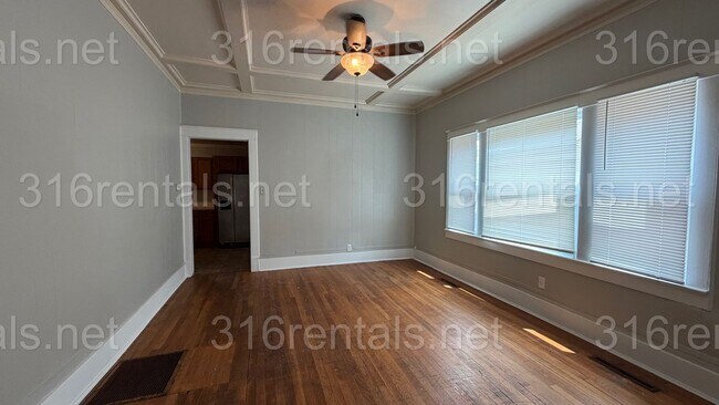 Photo - 522 W 4th Ave