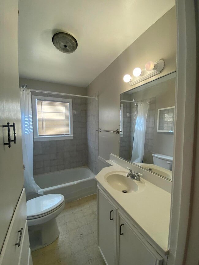 Photo - 4603 45th St