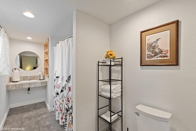 Photo - 285 1st Ave E N