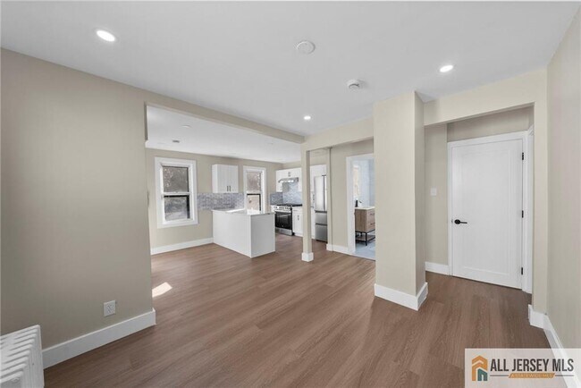 Photo - 1608 Brunswick Ave Unidad 2