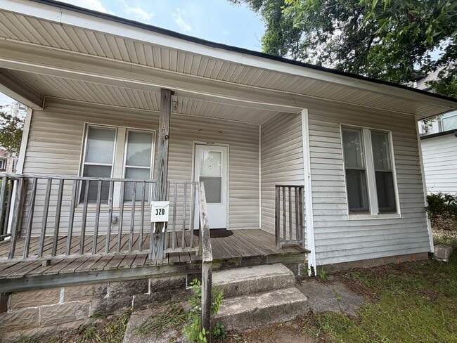 Photo - 3bed/1bath Home Available Just Steps Away From Norman's Campus Corner!!