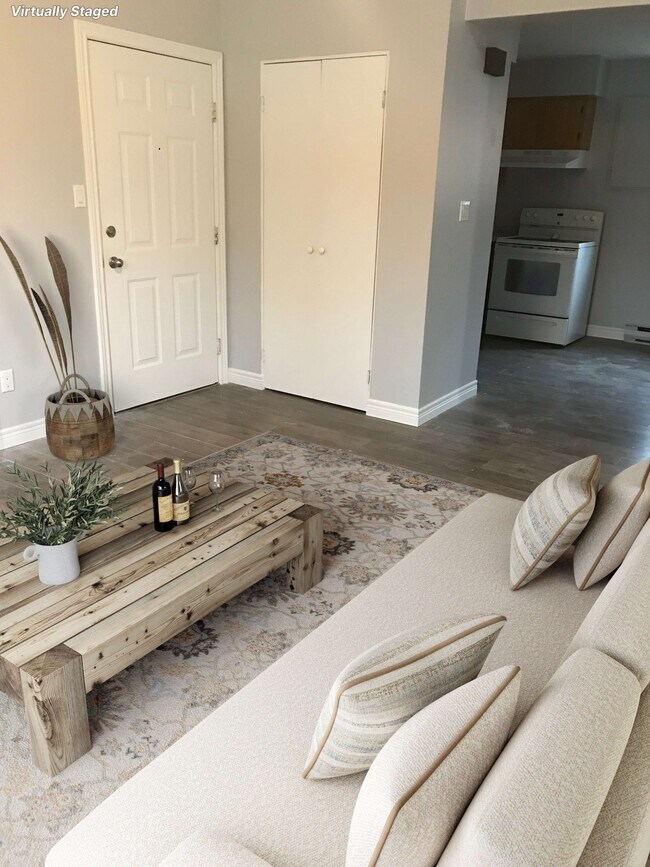 Photo - 980 Chandler St Unit 4