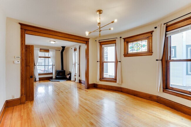 Photo - Gorgeous Uptown 4-bed 2-bath Single-Family House w/ Garage + Fenced-In Yard