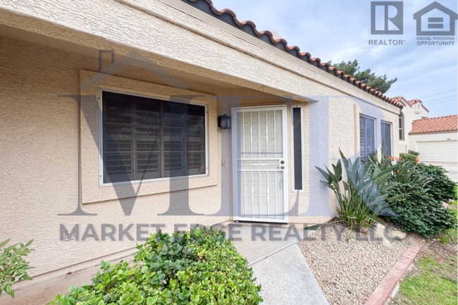 Photo - 2Bed/2Bath w/Office-House at 40th St/Cactus-Garg!