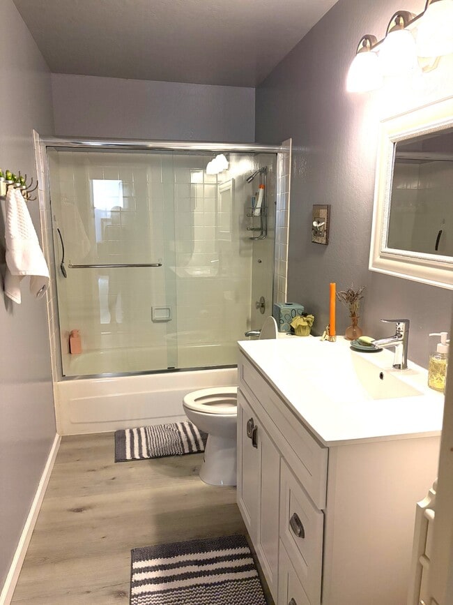 Photo - 555 Pierce St