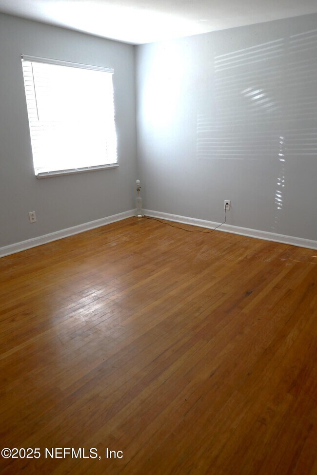 Photo - 2326 Red Oak Dr
