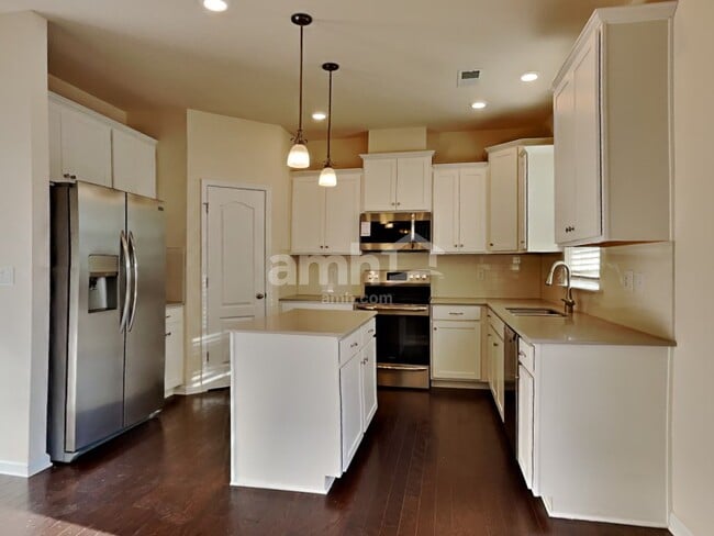 Photo - 154 Eden Ave