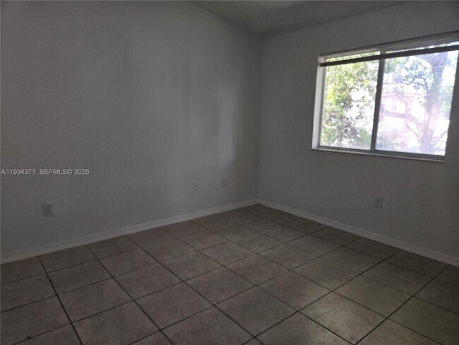 Photo - 1261 SE 29th St Unidad 206-25